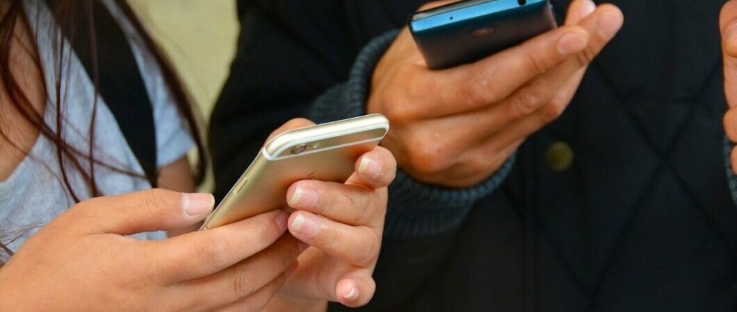 Como é a etiqueta padrão da Anatel para planos de telefonia, internet e TV