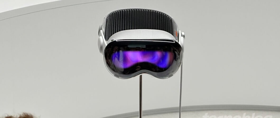 Apple pausa projeto de Vision Pro mais barato e aposta em óculos com IA