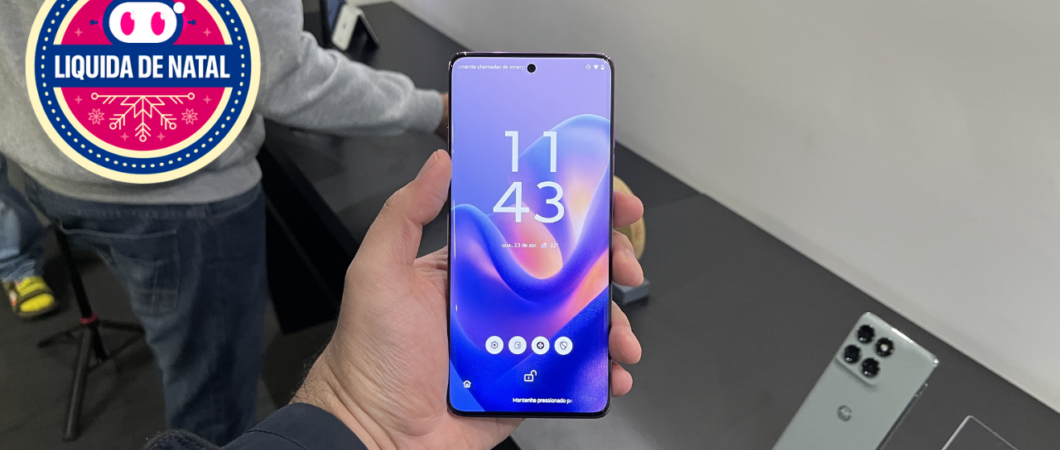 Motorola Edge 60 Pro (256 GB) fica 42% mais barato às vésperas do Natal