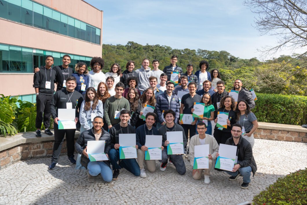 Fundação Estudar prorroga inscrições para bolsas em ciência e tecnologia