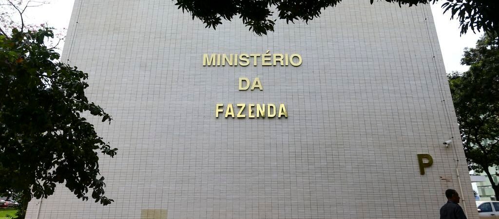 Governo desiste de aumentar imposto de smartphones e eletrônicos