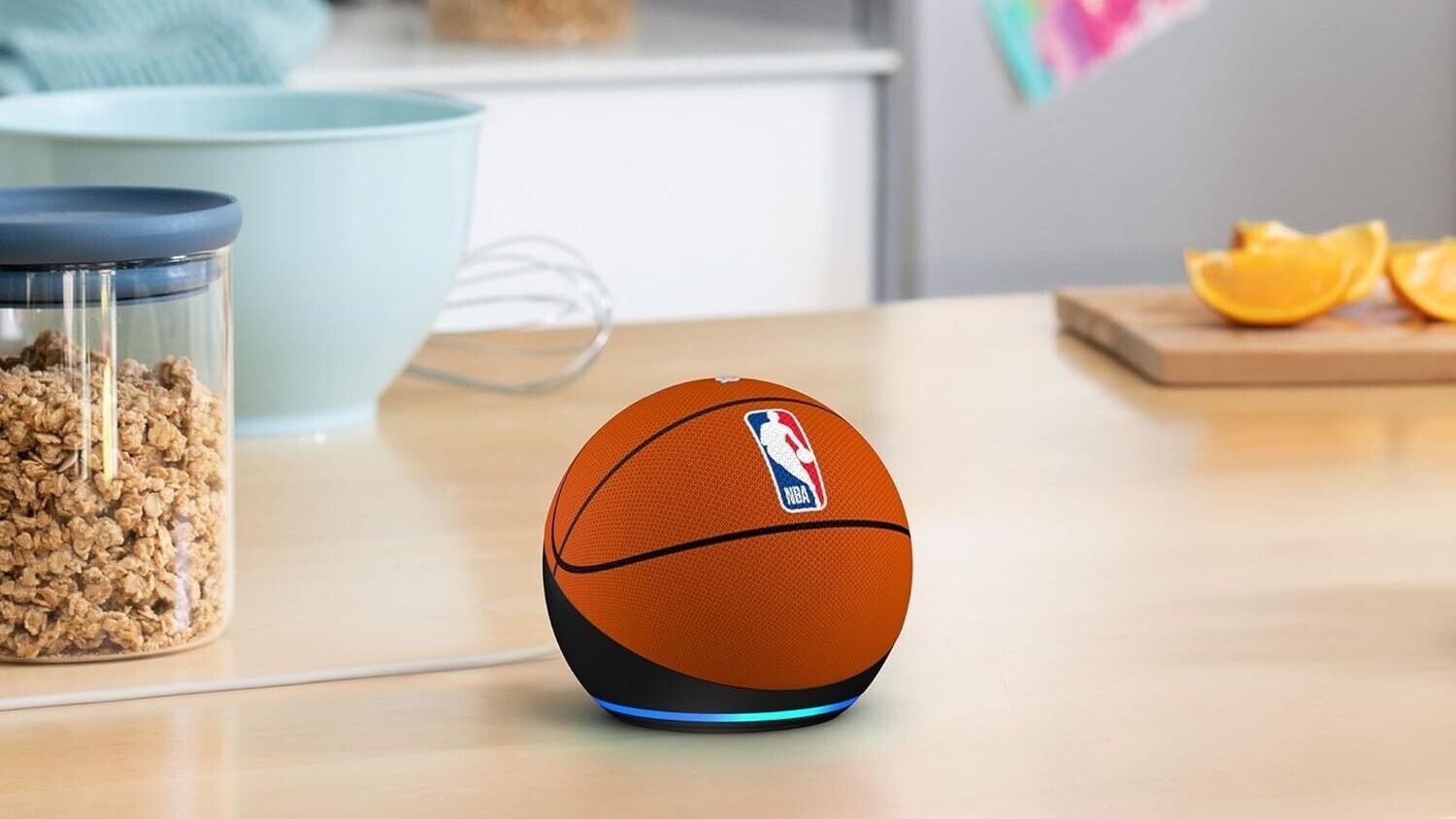 Echo Dot ganha visual de bola de basquete em edição especial NBA