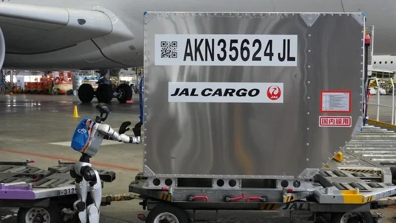 Robôs humanoides são os novos “funcionários” de aeroporto no Japão