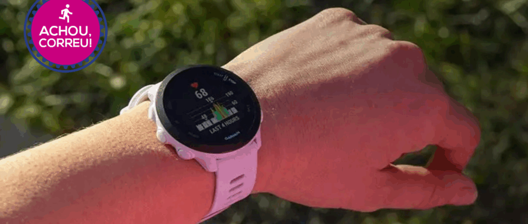 Garmin Forerunner 55 sai com 43% de desconto em oferta no Magazine Luiza
