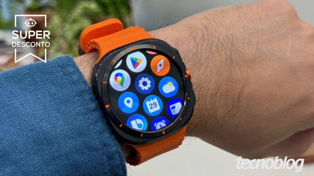 Galaxy Watch Ultra chega a cair 65% em oferta com anúncio próximo do Ultra 2