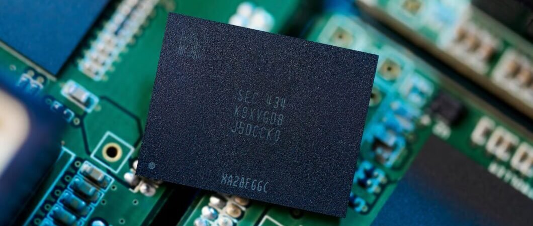 Samsung vai ampliar produção de DRAM para frear chips chineses