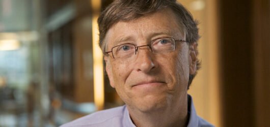 Bill Gates cobra regras para empresas de IA